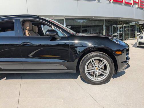 2021 Porsche Macan AWD
