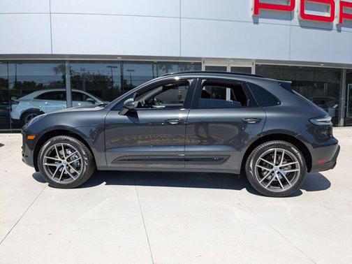 2025 Porsche Macan Base