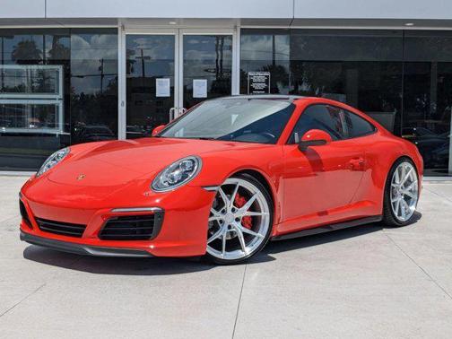 2017 Porsche 911 Carrera