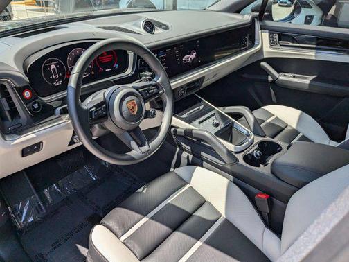 2024 Porsche Cayenne Coupe AWD