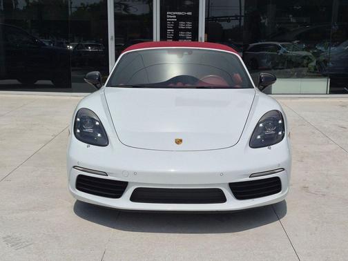 White 2022 Porsche 718 Boxster Roadster