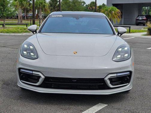 2022 Porsche Panamera GTS