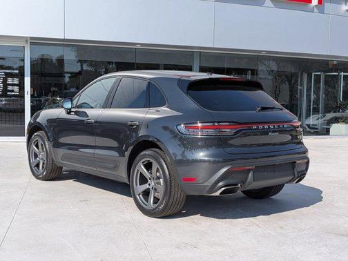 2026 Porsche Macan AWD