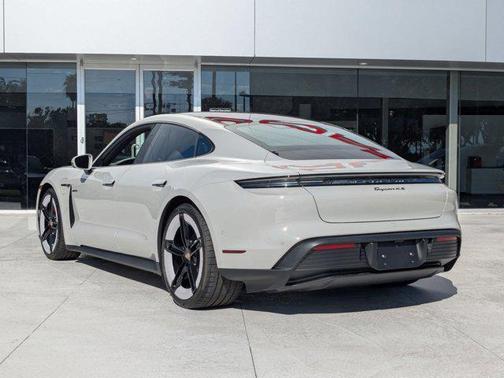 2026 Porsche Taycan 4S