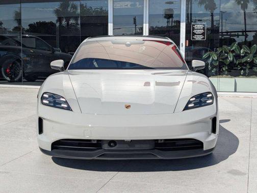 2026 Porsche Taycan 4S