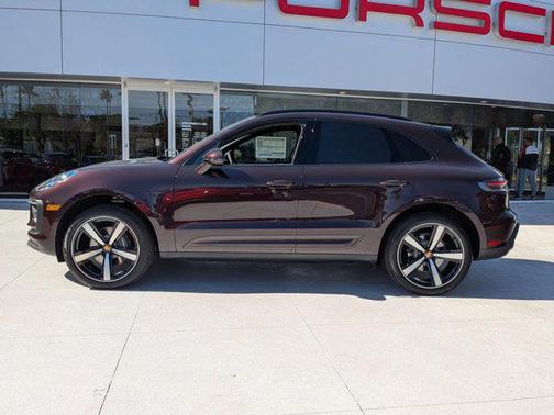 2026 Porsche Macan AWD