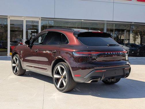 2026 Porsche Macan AWD