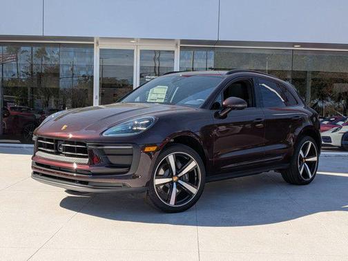 2026 Porsche Macan AWD
