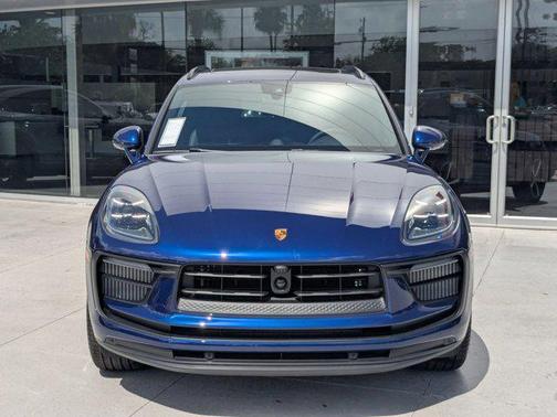 2025 Porsche Macan S