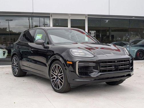 Chromite Black Metallic 2025 Porsche Cayenne Cayenne Turbo E-Hybrid