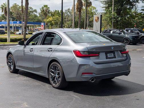2025 BMW 330 i xDrive