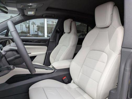 2026 Porsche Macan 4S