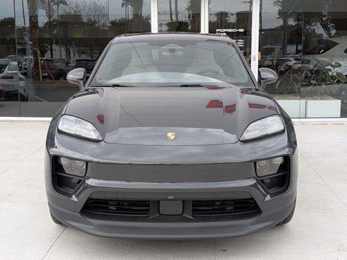 2026 Porsche Macan 4S