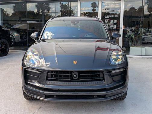 2026 Porsche Macan AWD