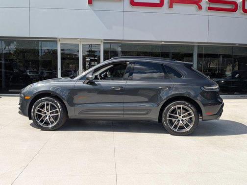 2026 Porsche Macan AWD