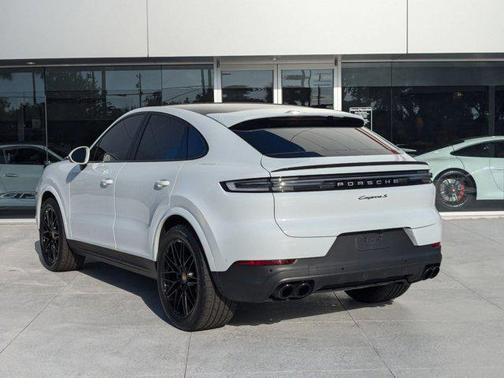 2024 Porsche Cayenne S