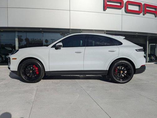 2024 Porsche Cayenne S