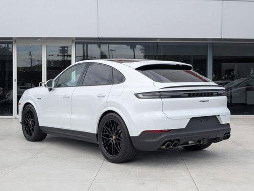 2026 Porsche Cayenne E-Hybrid