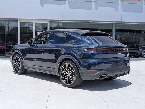 Montego Blue Metallic 2024 Porsche Cayenne Cayenne
