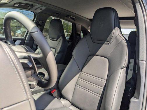 2025 Porsche Cayenne Cayenne