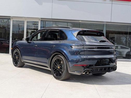 2026 Porsche Cayenne GTS