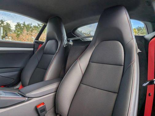 2025 Porsche 718 Cayman GTS 4.0