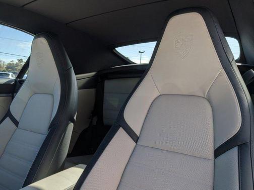 2026 Porsche 911 Carrera 4S Cabriolet