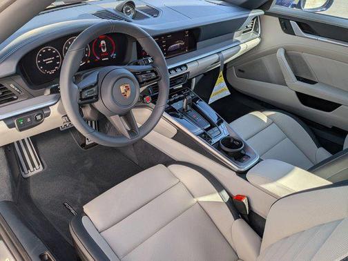 2026 Porsche 911 Carrera 4S Cabriolet