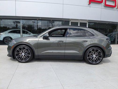 2025 Porsche Macan Electric