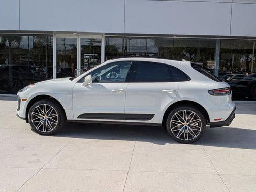 2026 Porsche Macan AWD