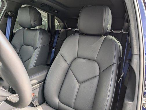 2025 Porsche Macan AWD