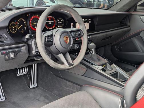 Jet Black Metallic 2022 Porsche 911 GT3