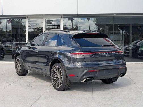 2025 Porsche Macan T