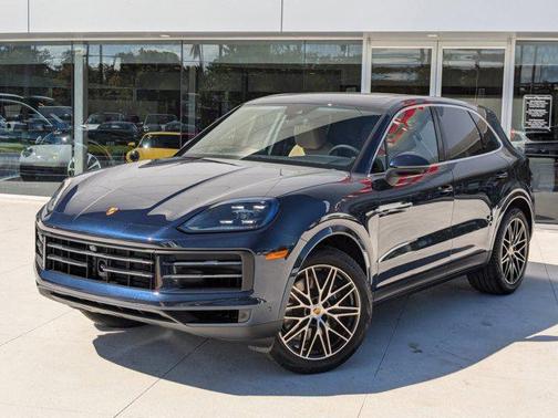 2025 Porsche Cayenne AWD