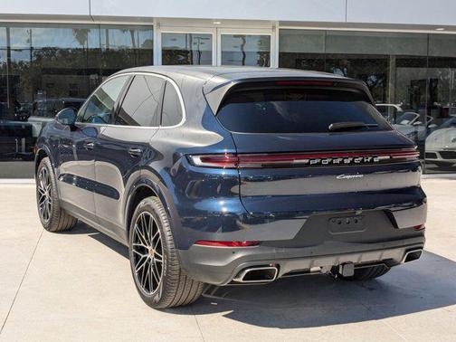 2025 Porsche Cayenne AWD