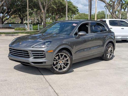 2022 Porsche Cayenne AWD