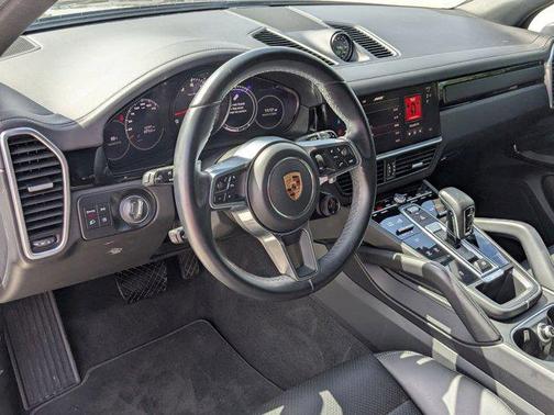 2022 Porsche Cayenne AWD