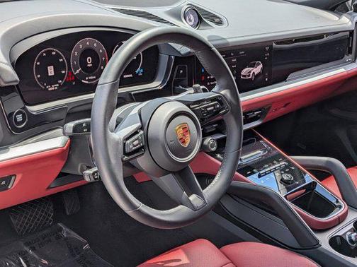 Quartzite Grey Metallic 2025 Porsche Cayenne Cayenne