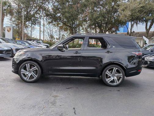 2022 Land Rover Discovery P360 HSE R-Dynamic