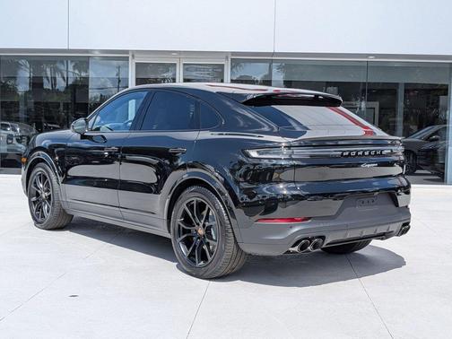 Chromite Black Metallic 2026 Porsche Cayenne Cayenne