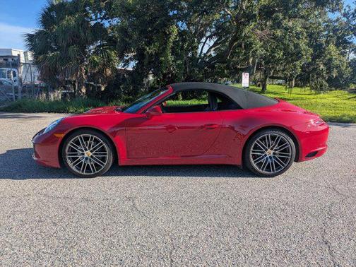 2017 Porsche 911 Carrera