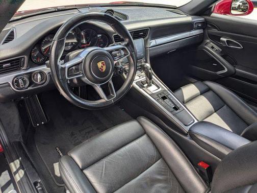 2017 Porsche 911 Carrera