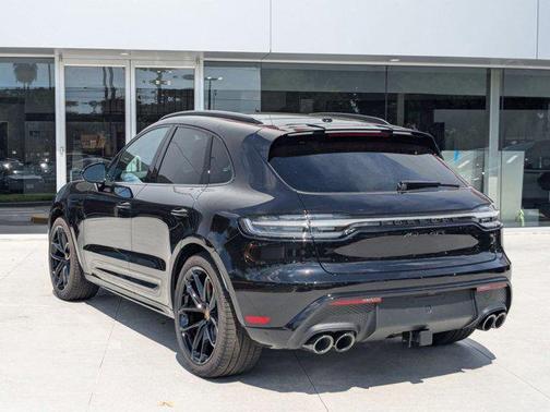 2025 Porsche Macan GTS