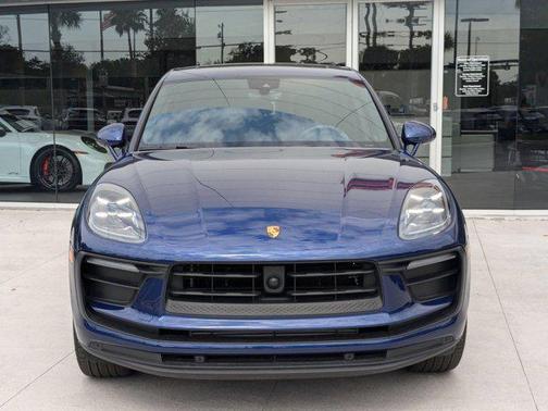 2024 Porsche Macan Base
