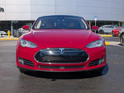 2015 Tesla Model S 85