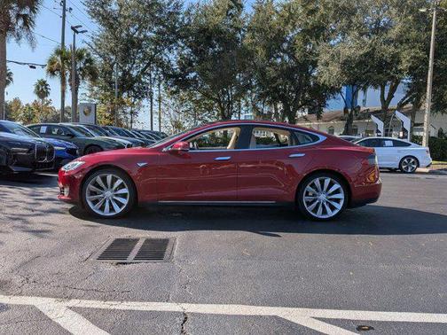 2015 Tesla Model S 85