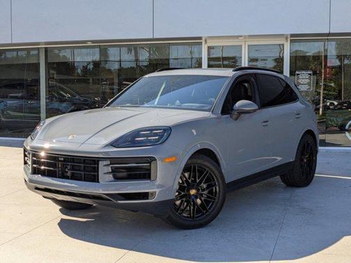 2025 Porsche Cayenne AWD