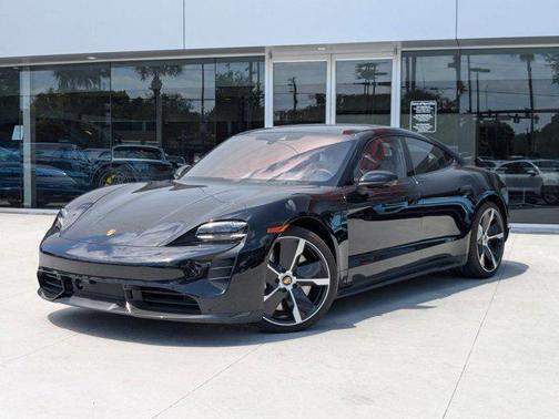 2023 Porsche Taycan Turbo