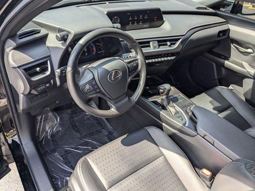 2022 Lexus UX 200 Base