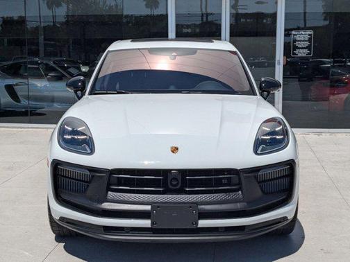 2025 Porsche Macan GTS